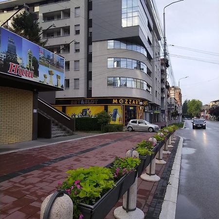 Naissa Apartment Ni Kültér fotó