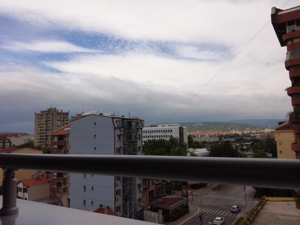 Naissa Apartment Ni Kültér fotó
